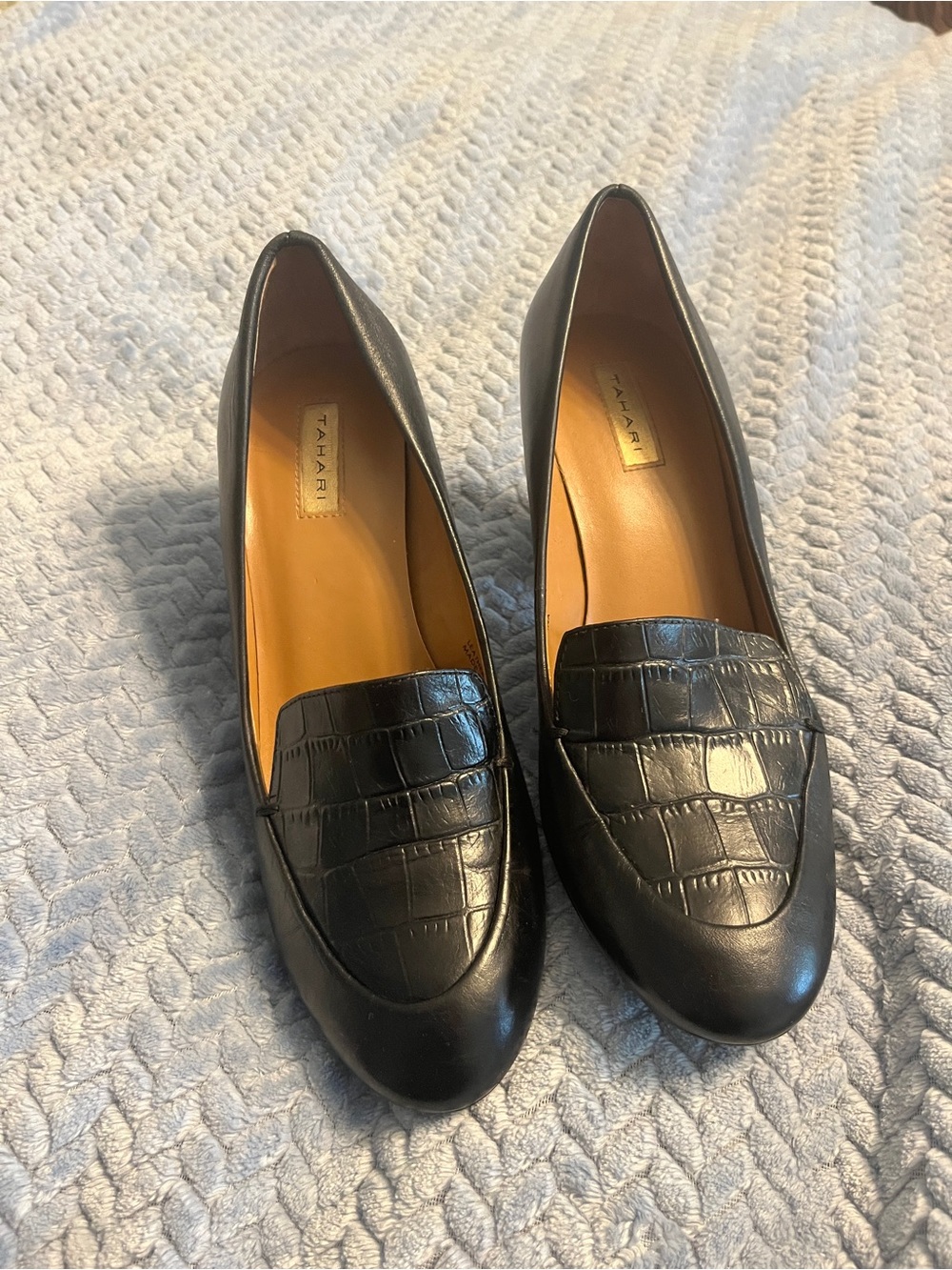Tahari Black Croc-Embossed Loafers for Women